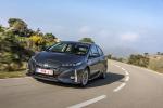 Toyota Prius Plug-in Hybrid 2016 года